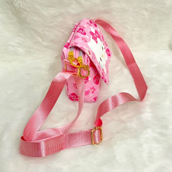 $20 Super Cute Hello Kitty Peeking Hand/Shoulder/Body Bag with Double Zipper - Picture 4 of 6